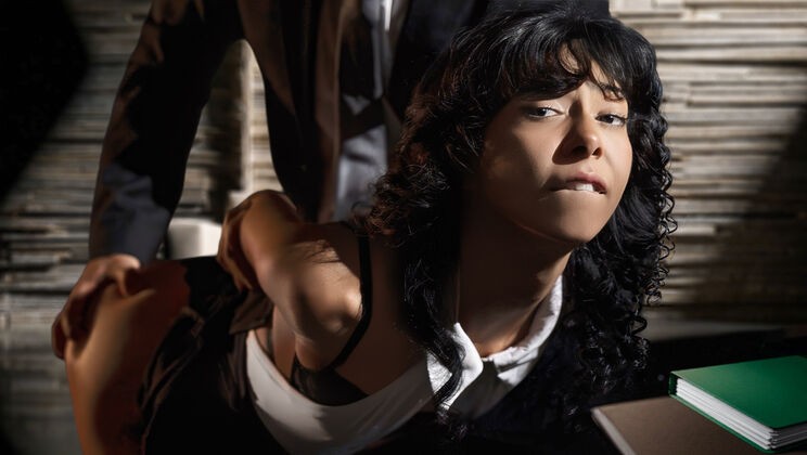 [Oyeloca] - Cindy Luna's Rough Debut: Deep Throat and Tit Play - Axl Rey - Cindy Luna