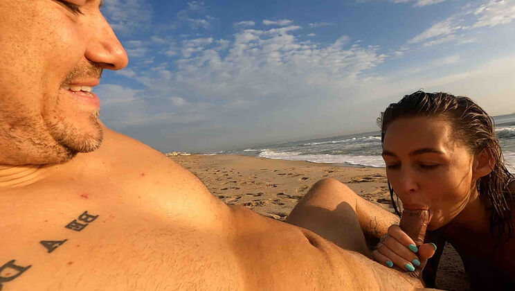 Amelia's Beach BJ and Cum Facial
