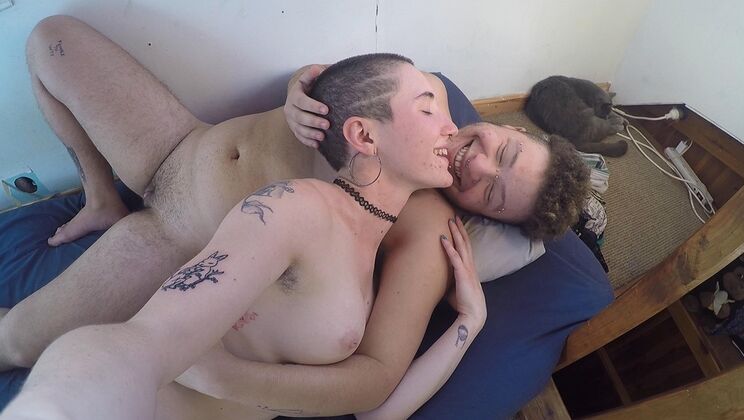 Mikael & Jade – Liquid Smoke (Kissing, Cuddling, Oral)