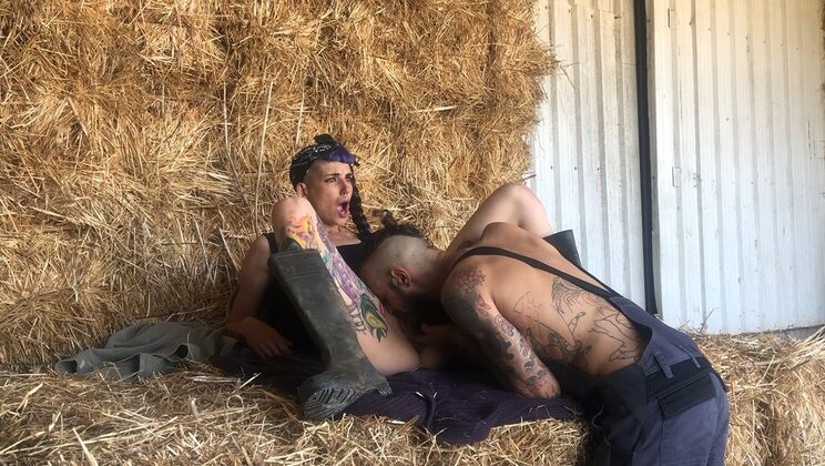 Farm POV Fuck: Maya & Edward Deepthroat & Cum