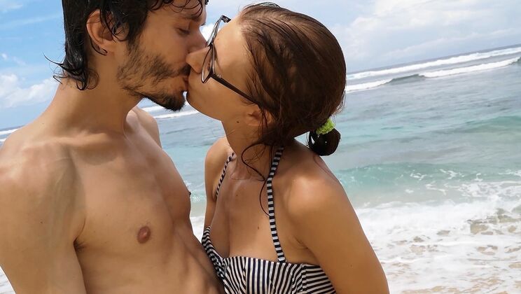 VLOG: Bali Fun with Josh & Evie