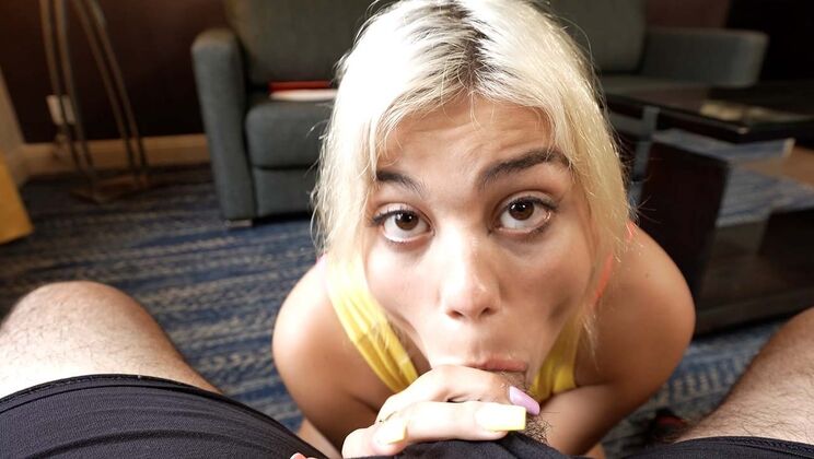 Lilith Grace Amateur Blowjob Cum On Shaved Pussy